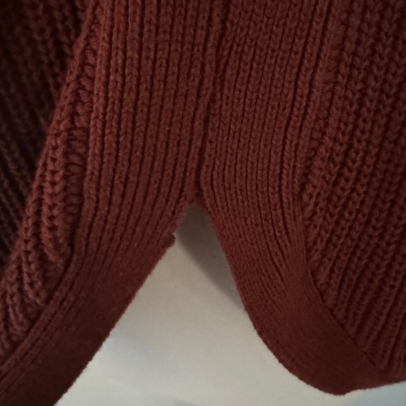 RD Style Josslyn V Neck Sweater - Picture 10 of 10